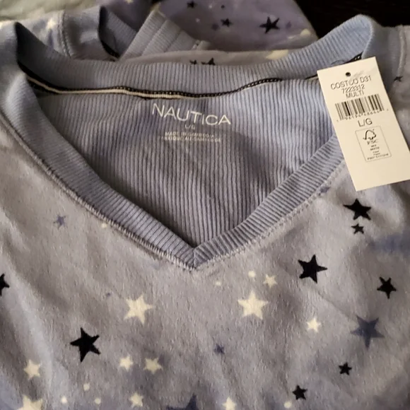 Nautica Silky Fleece Pajama Set - Picture 7 of 8